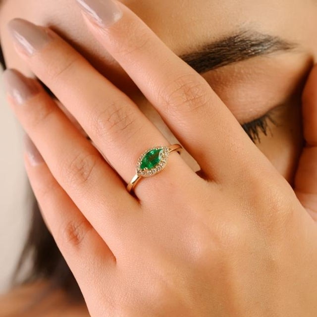 Art Deco High Quality Zambian Emerald Halo Diamond Ring Size 5 in 14k Gold For Sale - Image 4 of 17