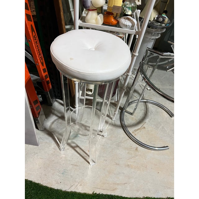 1970s Vintage Lucite Tall Stool With White Cushion For Sale - Image 5 of 5