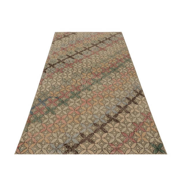 1950s Vintage Distressed Rug, Polychromatic Geometric Floral Pattern – Rug & Kilim For Sale - Image 5 of 8