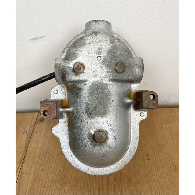 French Industrial Cast Iron Wall Lamp from Electro Fonte, Paris, 1960s For Sale - Image 11 of 18