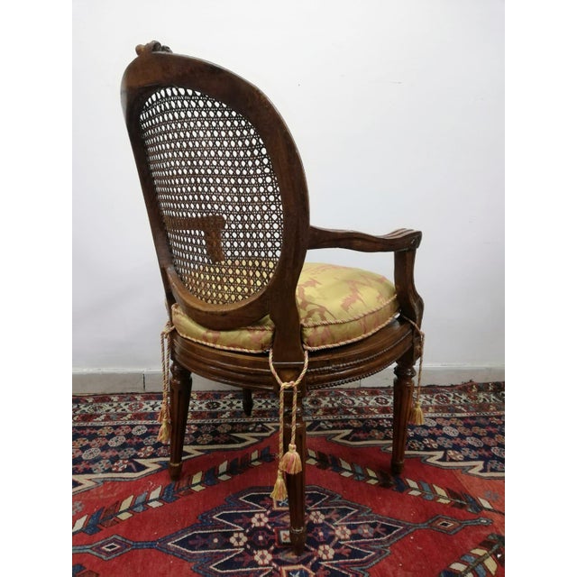 Brown Louis XVI Armchairs in Vienna Straw and Walnut, 1800s, Set of 2 For Sale - Image 8 of 14