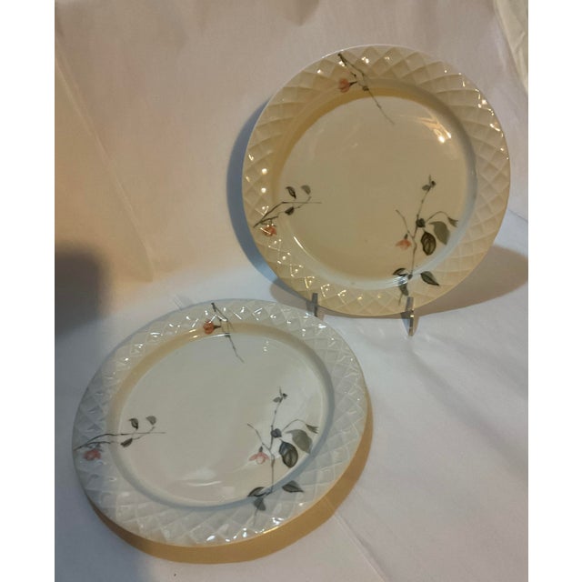 New 1980s 75 Pieces European Dinner Set Diamond Shape Rim For Sale In New York - Image 6 of 12