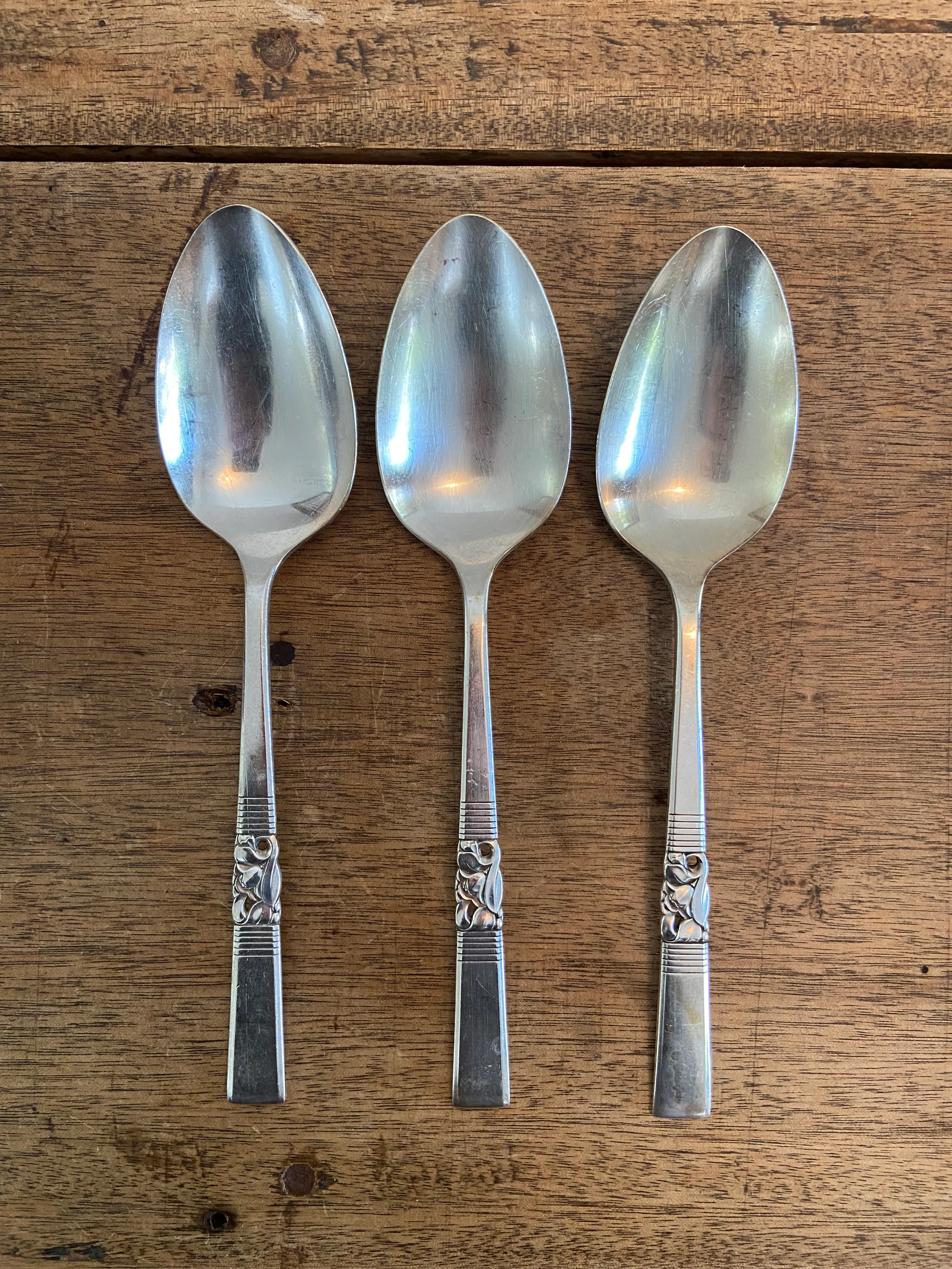 Vintage Oneida Community Morning Star Pattern Flatware Set for 12