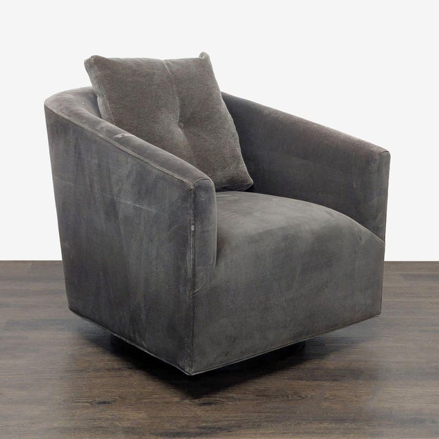 This Fairfield Chair Company lounge chair features a sleek, modern design with a comfortable deep seat and plush back...