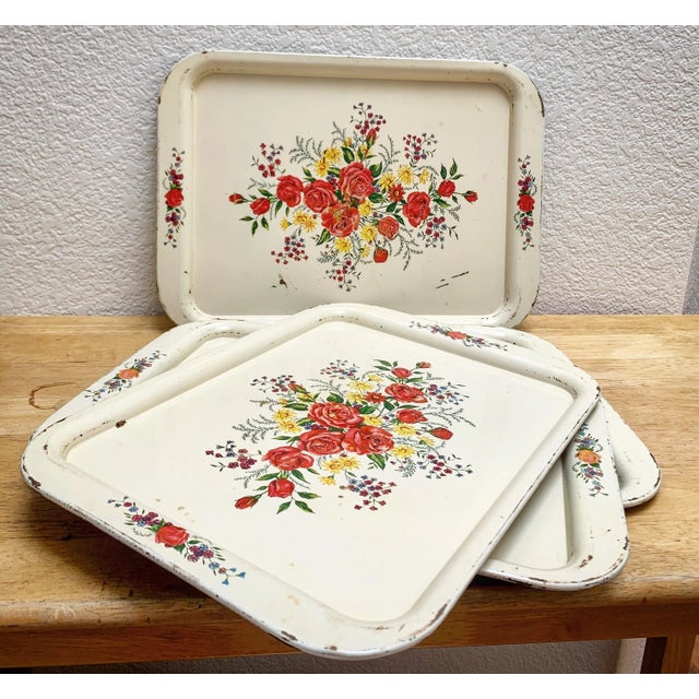 Farmhouse Set of Four Cottage Chic Large Floral Trays For Sale - Image 3 of 11
