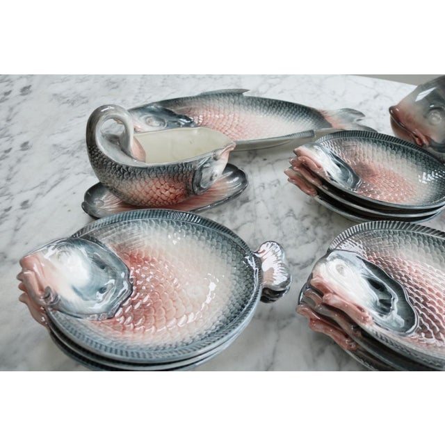 Hollywood Regency Vintage Italian Keramik Fish Service by R. Blanche, 1960s, Set of 16 For Sale - Image 3 of 14