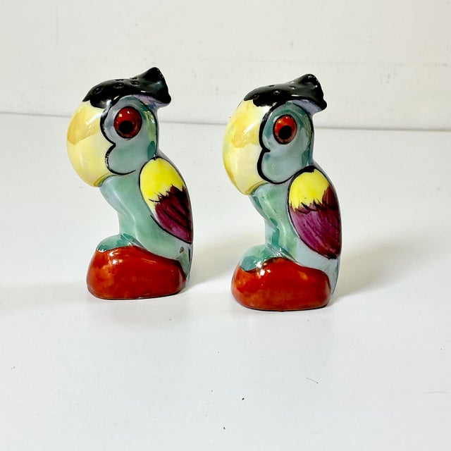 1950s Vintage Coastal Boho Chic Toucan Salt & Pepper Shakers - A Pair. For Sale - Image 6 of 10