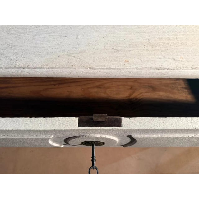 Empire Louie Shabby Chic Chest of Drawers in Coarse-Pored Oak Wood, 1890s For Sale - Image 9 of 13
