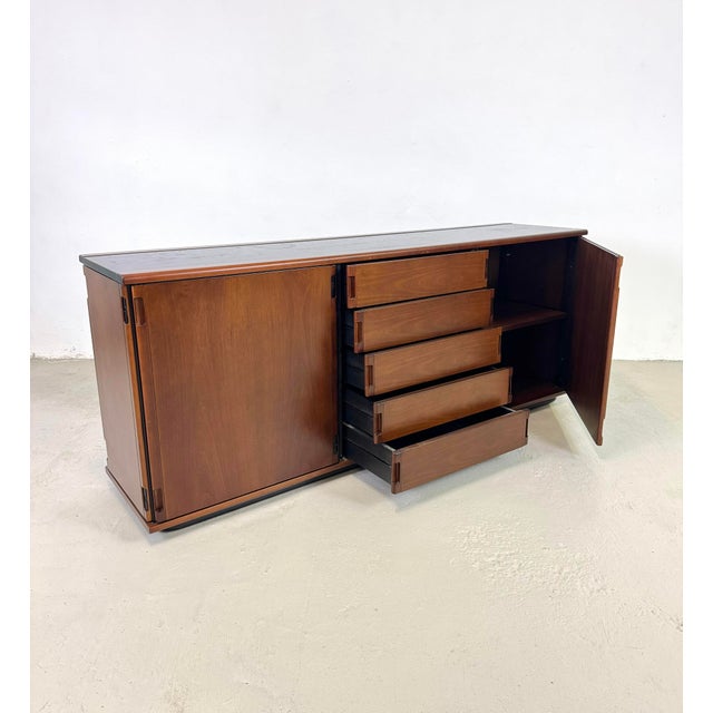 The Arch Sideboard by Gianfranco Frattini for Molteni, 1970s For Sale - Image 6 of 7