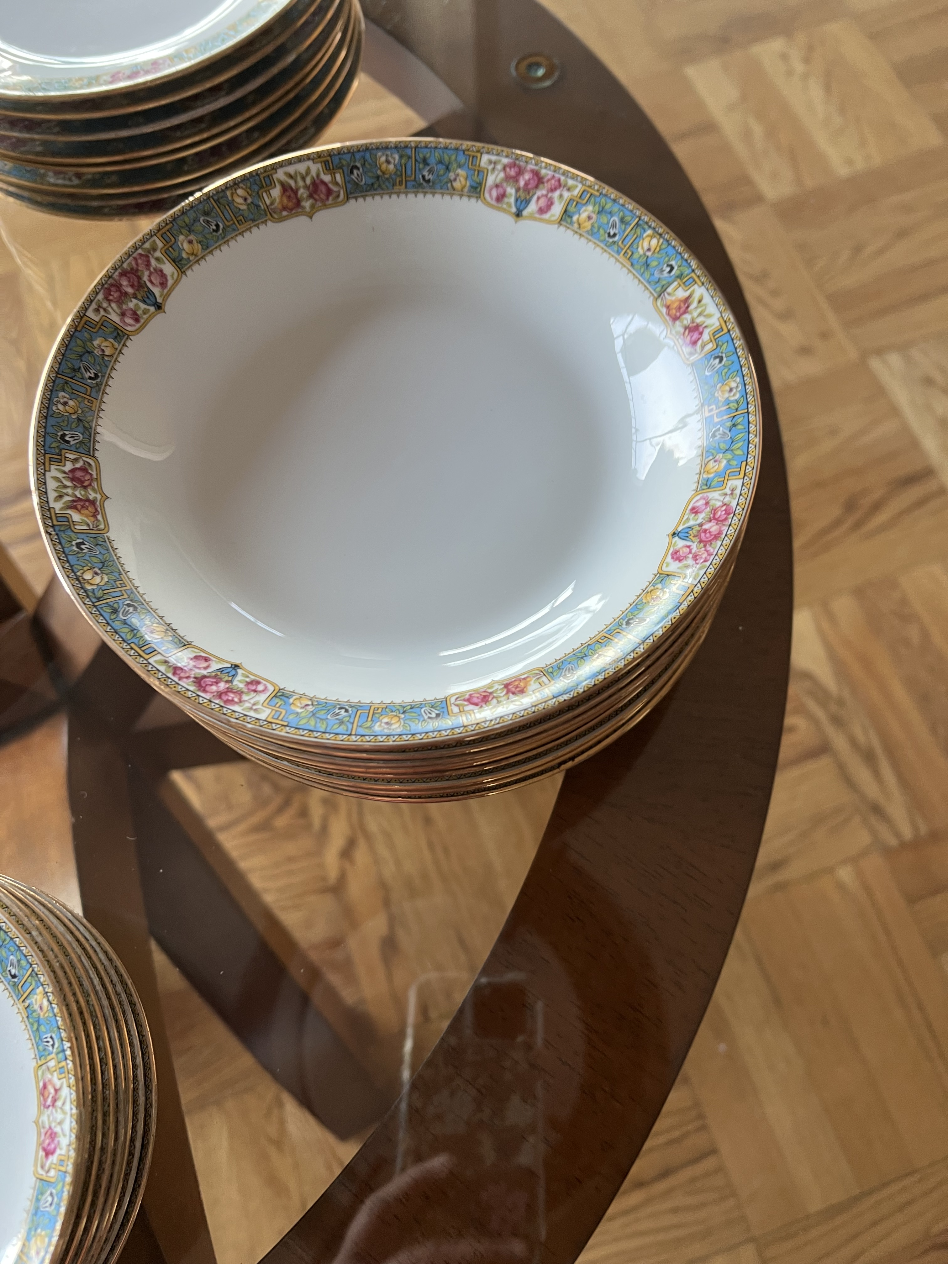 フランス製　Limoges ROSE DE LIMOGESディナープレート ペア 1920s Limoges France Mf Roses, Blue, Gold Rim Dinner Set & Serving
