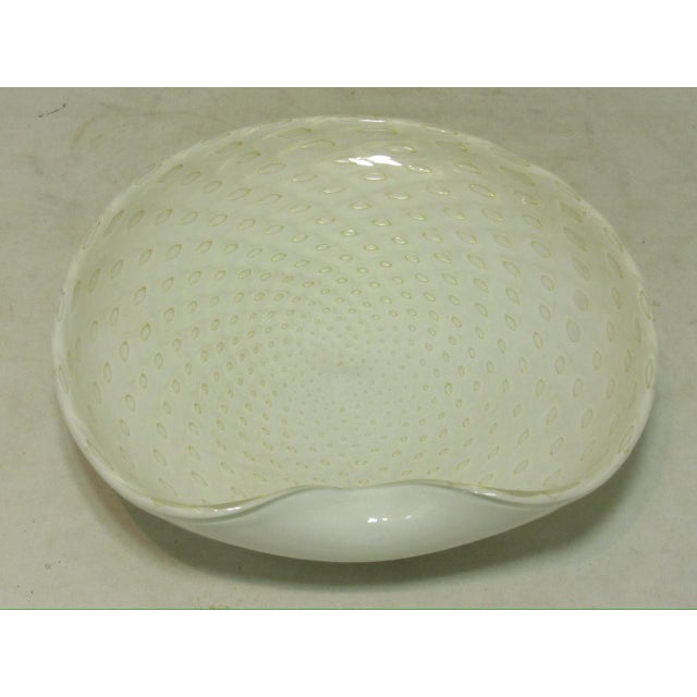 1960s Vintage Alfredo Barbini Murano Glass Dish For Sale - Image 5 of 12