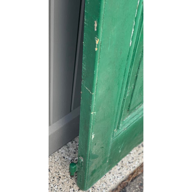 Antique European Arched Wood Shutters in Aged Green Paint – Pair For Sale In Minneapolis - Image 6 of 9