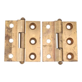 Pair of Vintage 3.5 X 4 In. Brass Offset Bifold Door Hinges For Sale