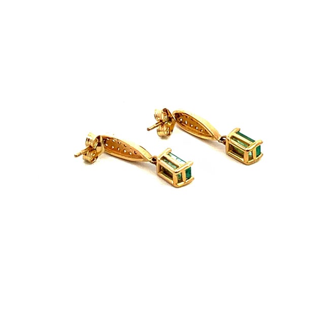 Traditional Natural Emerald Diamond Earrings 14k Yellow Gold 1.09 TCW Certified For Sale - Image 3 of 13