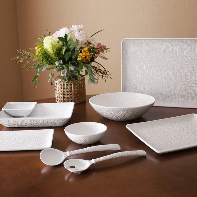 Kenneth Ludwig Chicago Croc White Melamine Chip & Dip Server For Sale - Image 4 of 4