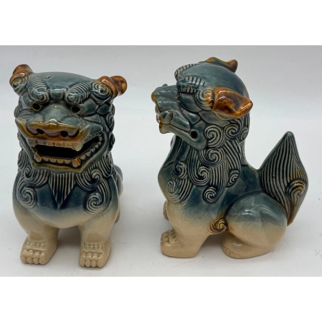 1950s Pair of Mid-Century Ceramic Foo Dogs (Shishi / Guardian Lions) For Sale - Image 5 of 9
