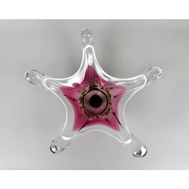 Art Glass Bowl attributed to Josef Hospodka for Chribska Glassworks, 1960s For Sale - Image 3 of 10