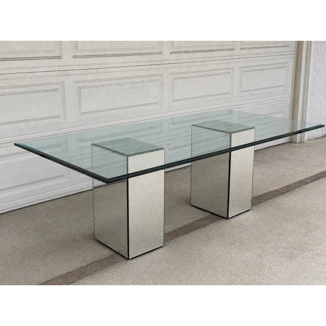 Karl Springer Large 1980s Karl Springer Style Mirrored Pedestal Dining Table, Thick Beveled Glass Top, Postmodern Hollywood Regency Table for 8 For Sale - Image 4 of 6