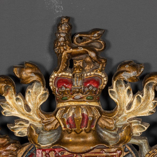 1960s 20th Century British Cast Iron & Painted Royal Warrant, 1960s For Sale - Image 5 of 14