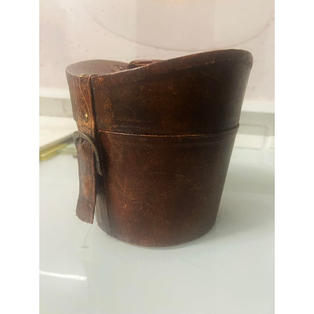 Traditional Vintage Minature Mens Leather Hatbox For Sale - Image 3 of 7