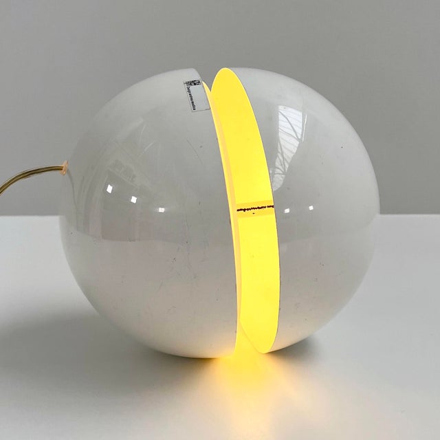 White Sphera Table Lamp by Andrea Modica for Lumess, 1970s For Sale - Image 6 of 9