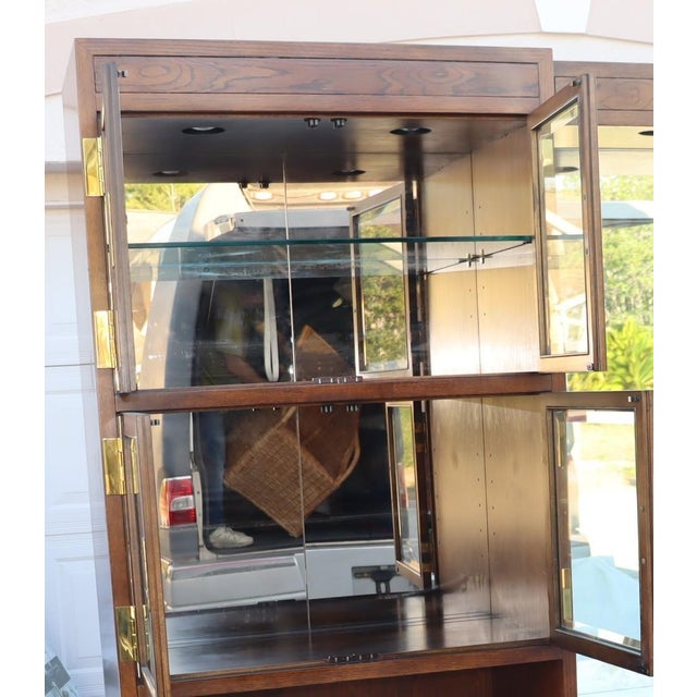 1970s Campaign Vintage Henredon Oak Wall Unit With Marble Counter and Mirrored Cabinets For Sale - Image 10 of 17