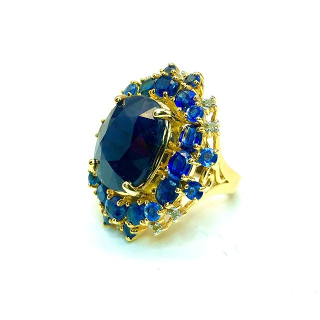 Gemstone Bochic "Orient" Vintage Blue Sapphire & Diamond Cluster Ring Set 18K & Siver For Sale - Image 7 of 18