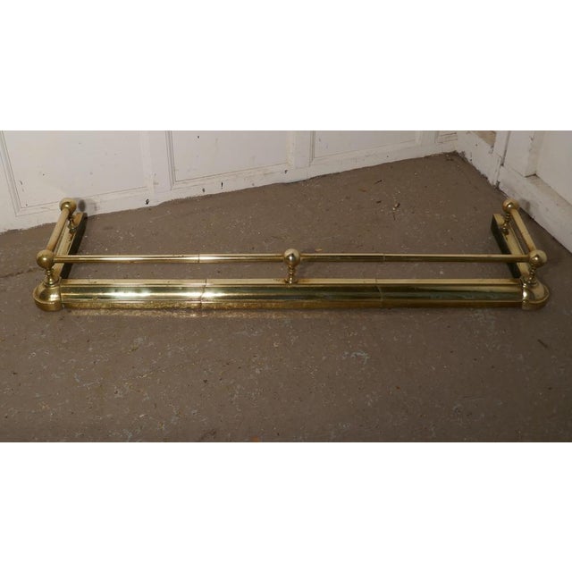 Late 19th Century Large 19th Century Brass Fender, 1880s For Sale - Image 5 of 7