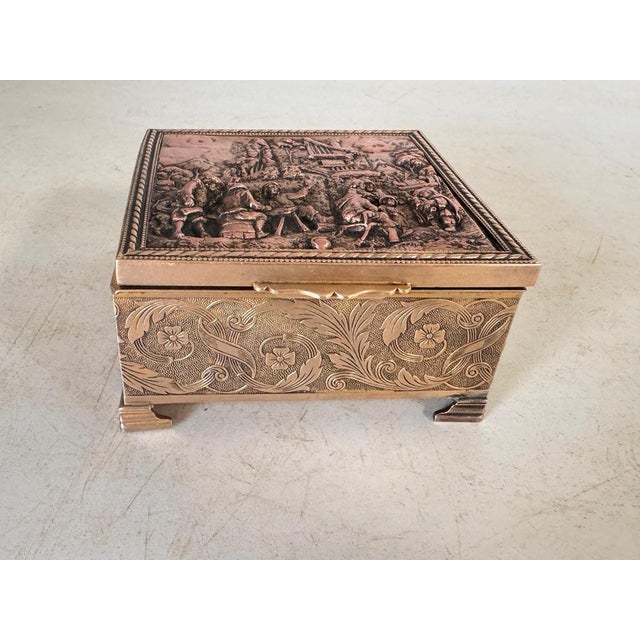 Decorative Jewelry Box in Silver and Gold Coloured Metal, France, 20th Century For Sale - Image 14 of 17