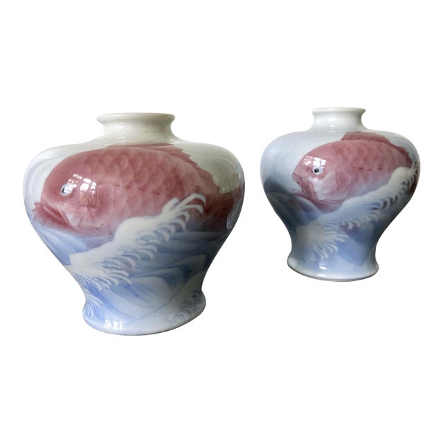 One of The Two Japanese Ceramic Vases Makuzu Kozan Meiji Period For Sale