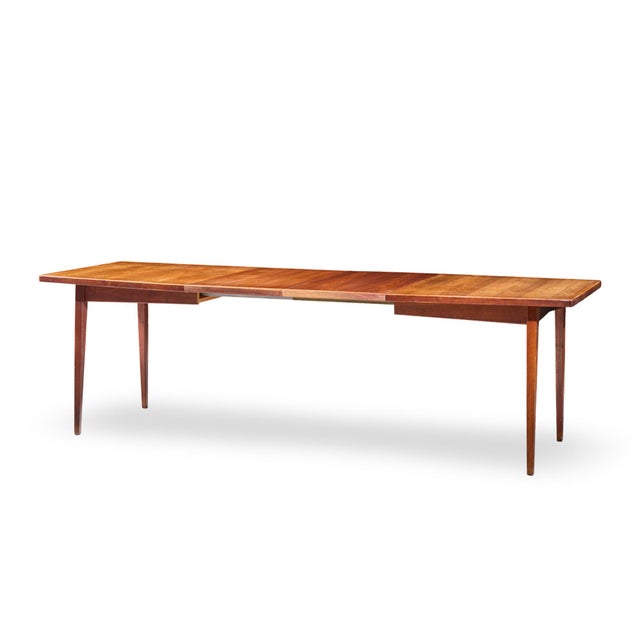 Mid-Century Modern Jens Risom Mid Century Walnut Surfboard Expanding Dining Table With 2 Leaves For Sale - Image 3 of 13