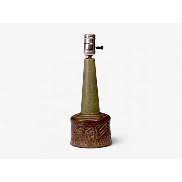 Ceramic 1960s Mid-Century Modern Pm Keramik, Tall Table Lamp, Green and Brown Carved Ceramic For Sale - Image 7 of 11
