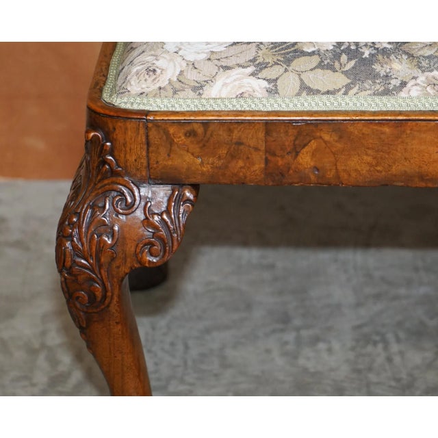 George I Burr Walnut Long Stool, 1720s For Sale - Image 10 of 18