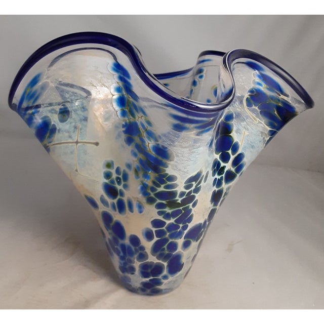 1990s Vintage MCM Paul Bendzunas Signed 7" Studio Hand Blown Art Glass Blue Handkerchief Vase For Sale - Image 5 of 6