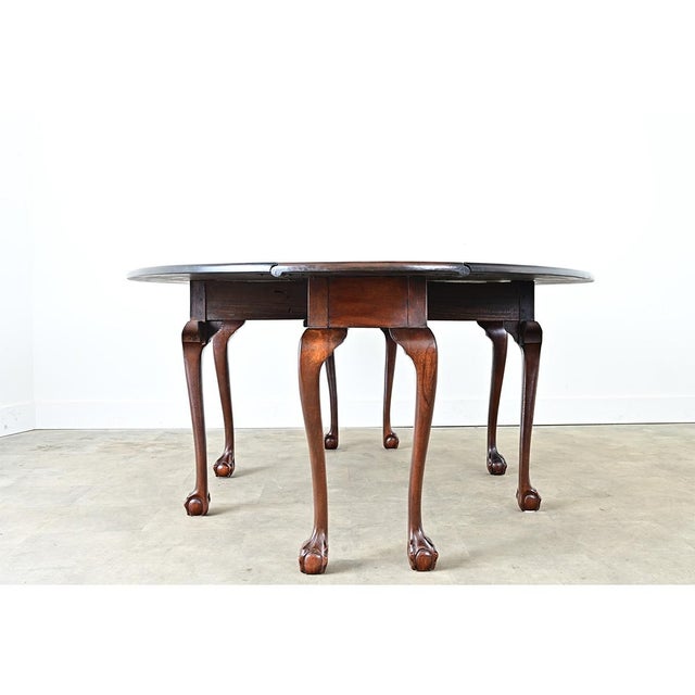 English English 19th Century Chippendale Style Mahogany Dining Room Set For Sale - Image 3 of 18