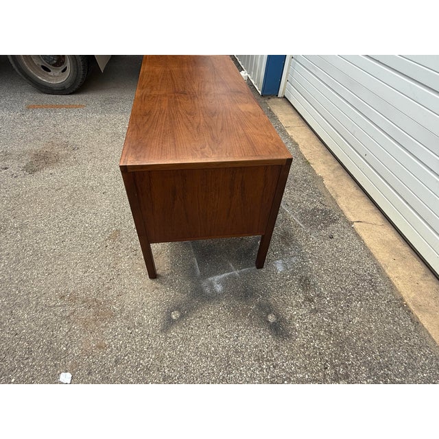 Vintage Mid-Century Modern Jack Cartwright Walnut Desk by Founders For Sale In Philadelphia - Image 6 of 12