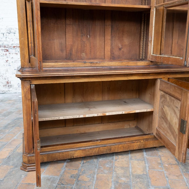 Large Walnut Display Bookcase, 19th Century For Sale - Image 9 of 14