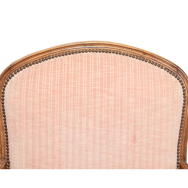 Wood Pair of Rose Tarlow Melrose House Louis XV Walnut Fauteuil Arm Chairs For Sale - Image 7 of 7