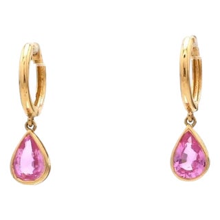 1.31 cts Natural pink sapphire earrings in 14k gold For Sale