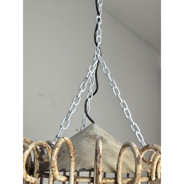 Mid-Century Modern White Lacquered Iron Lanterns attributed to Casa e Giardino, Italy, 1950s, Set of 2 For Sale - Image 3 of 6