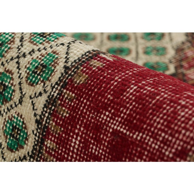Traditional Vintage Turkish Rug in Beige With Red & Green Geometric Medallion | Rug & Kilim For Sale - Image 3 of 7
