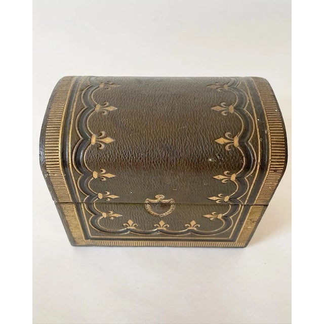Antique Green Leather Domed Top Decanter Box For Sale - Image 4 of 10