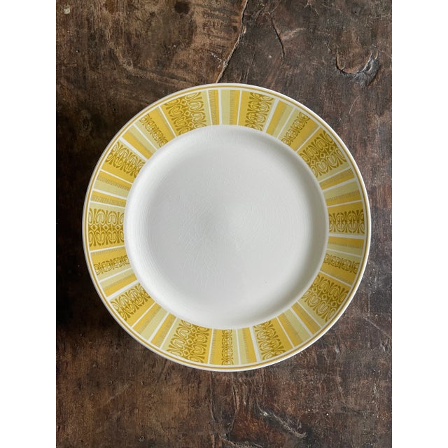 1960s Franciscan MCM Antigua Pattern Dinner Plates - Set of 8 For Sale - Image 10 of 10