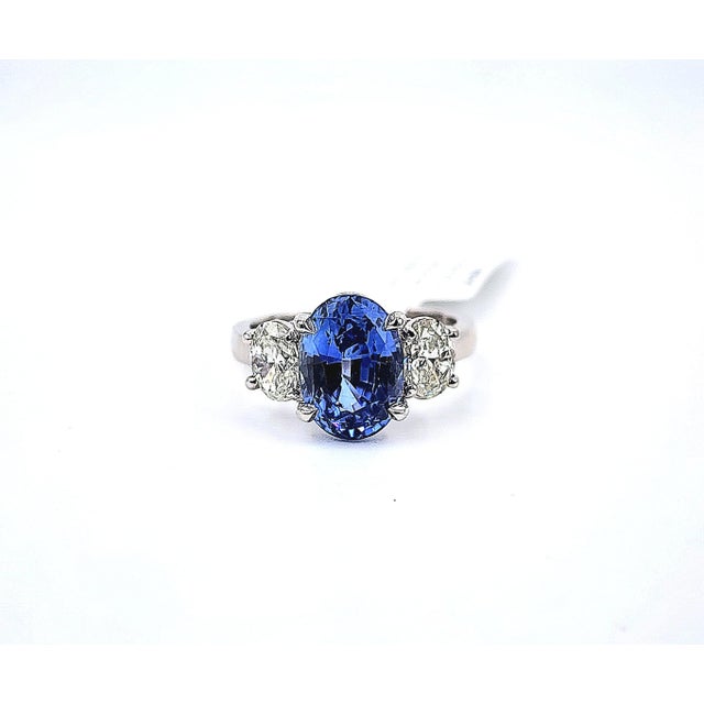 Blue 5.25 Ct Gia Certified Oval-Cut Natural Ceylon Sapphire & Diamond Ring Size 6.5 For Sale - Image 8 of 9