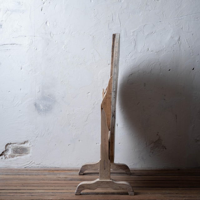 White French Pine Vendange Table, c.1880 For Sale - Image 8 of 18