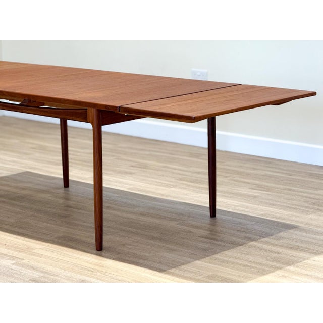 Extending Dining Table in Teak by Kofod Larsen for G-Plan, 1960s For Sale - Image 9 of 15