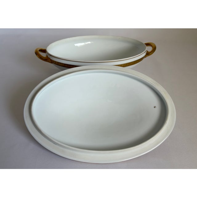 1920s Royal Bayreuth Gold-Encrusted Porcelain Dinner Service for Six For Sale - Image 14 of 16