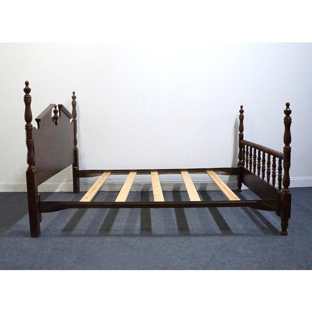 Broyhill Furniture Solid Cherry Traditional Style Queen Size Pediment Bed 6595-66 For Sale - Image 10 of 11
