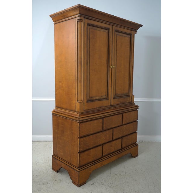 Age: Approx: 20 Years Old Details: Classic Statements Collection 2 Piece Construction High Quality Construction Raised...