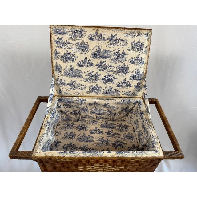 Antique Victorian Wicker Rattan Sewing Stand | Lift-Top Toile Lined, Two Drawers | Edwardian Work Table, 31in For Sale In New York - Image 6 of 18